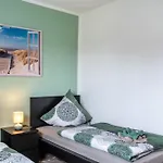 Jollenhuus Holiday home *