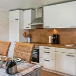 Jollenhuus Holiday home *