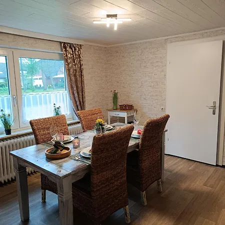 Jollenhuus Holiday home *